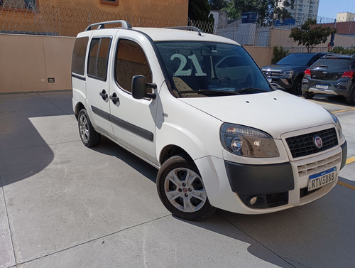 Fiat Doblo 1.8 16v Essence 7l Flex 5p 5 marchas