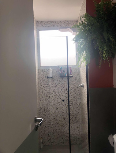 Apartamento Com Ótima Localização E Móveis Planejados - 44m2