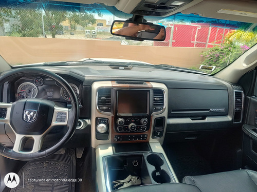 Dodge Ram 1500 LARAMIE 4X2 Doble Cab V8 5.7Lts. HEMI