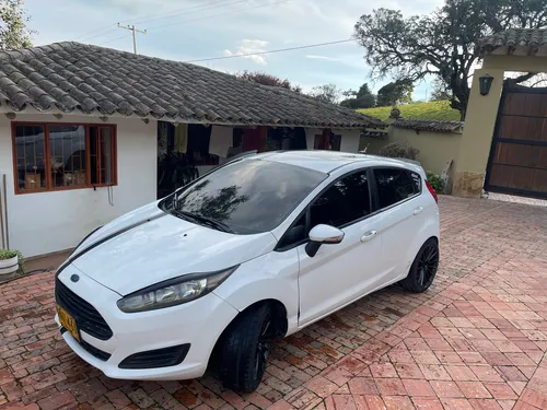 Ford Fiesta 1.6 Hatchback