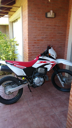 Imagen 1 de 10 de Honda Tornado