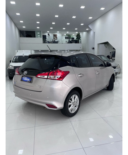 Toyota Yaris 1.3 16V FLEX XL PLUS TECH MULTIDRIVE