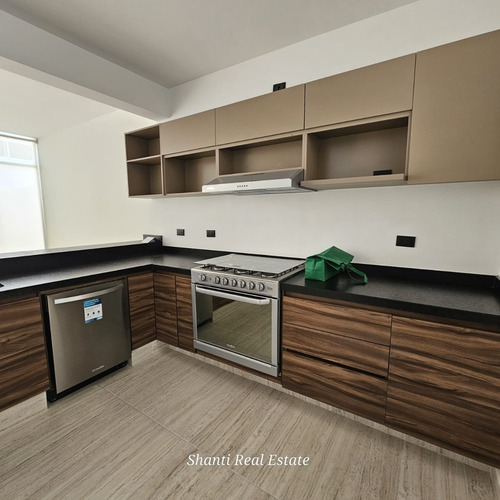 Casa En Renta Al Sur De Aguascalientes Nueva Cerca Univ Bonaterra Dinamo Nissan Jatco Aeropuerto Plaza Villasuncion Teatro Aguascalientes A 15 Minutos Del Centro