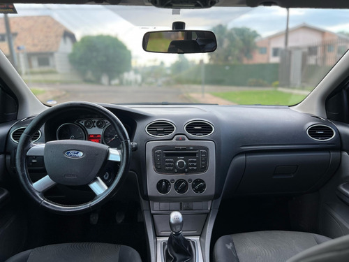 Ford Focus 1.6 GL 16V FLEX 4P MANUAL