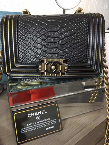 Bolsa Chanel Leboy Semi Nueva