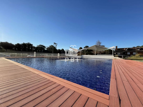 Departamento De 2 Dormitorios En Venta, Punta Del Este - Greenlife - Ref : Pbi14290