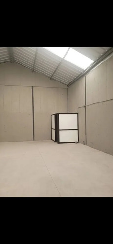 Arriendo Galpón Industrial 200m2 Con Trifásica - Pudahuel,
