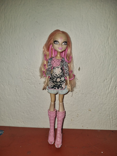 Muñeca Monster High Viperine