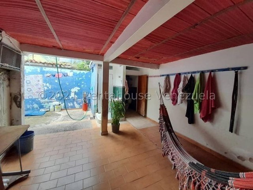 Imagen 16 de 20 de Julio Latouche Vende Casa La Esmeralda 22-7479 Jj35