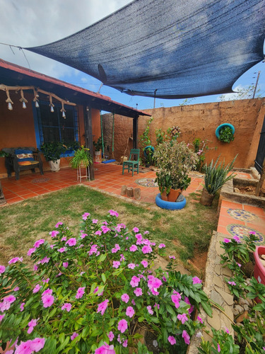 Amplia Casa Estilo Chana, La Comarca