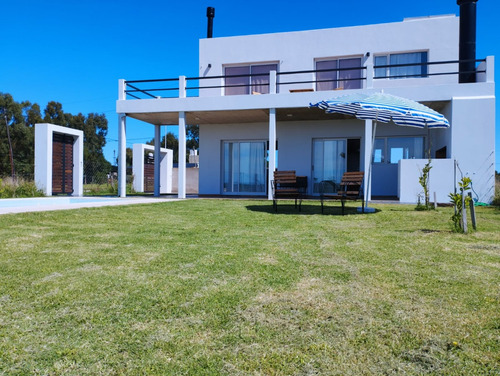 Vendo O Permuto Casa A Estrenar Con Pileta Chapadmalal - Playa Los Lobos.