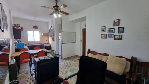 Ph En Venta - 2 Dormitorios 1 Baño - 133mts2 - Martín Coronado, Tres De Febrero