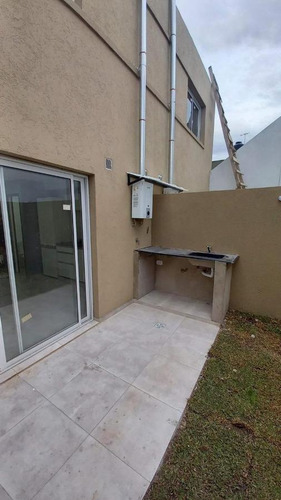 Imagen 13 de 15 de Duplex 2 Amb. Amplio Con Cochera Y Patio
