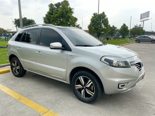Imagen 3 de 25 de Renault Koleos Privilege 2.5