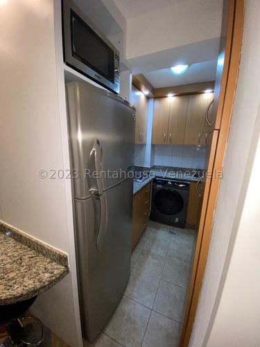 Apartamento En Alquiler Sabana Grande 23-30116 Fabricio Liaz