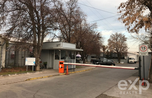 Arriendo Bodega De 600 M2 Con Oficina De 131 M2 En Macul