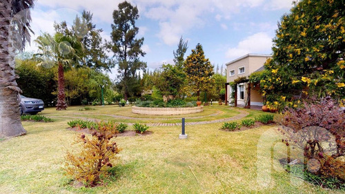 Imagen 2 de 30 de Venta Casa - Campos De Roca