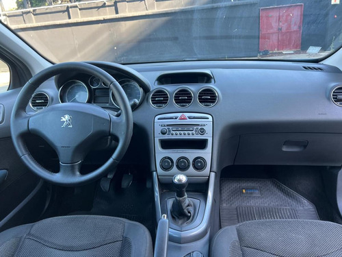 Peugeot 408 2.0 Allure 143cv