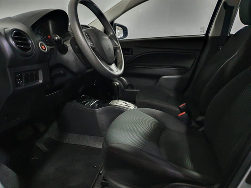Imagen 9 de 15 de Dodge Attitude Se Cvt 2018