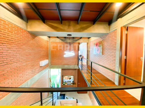 Moderna Casa En Venta En El Urubo Condominio Mirage