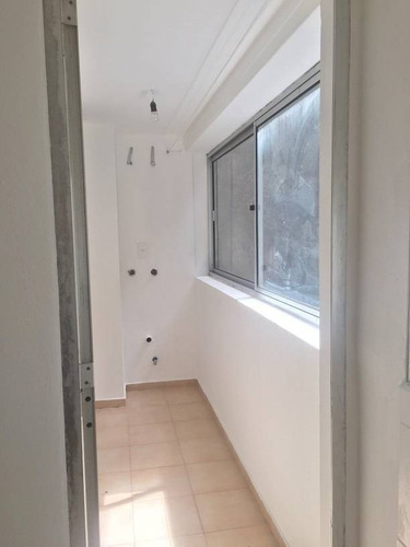 Imagen 8 de 15 de Venta De Apartamento Con 2 Dormitorios En Malvin