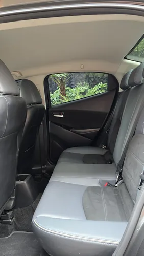 Mazda 2 1.5 Grand Touring Lx Sedan