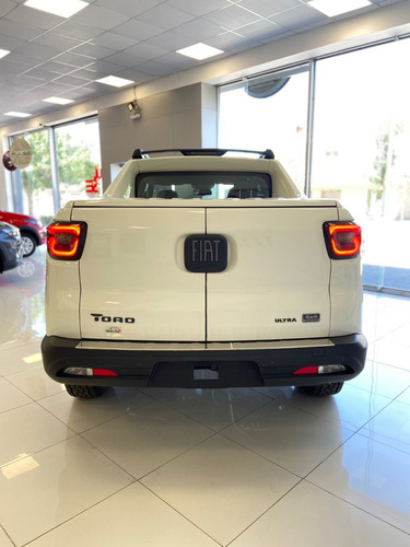Imagen 6 de 23 de Fiat Toro Ultra 2.04x4 - C