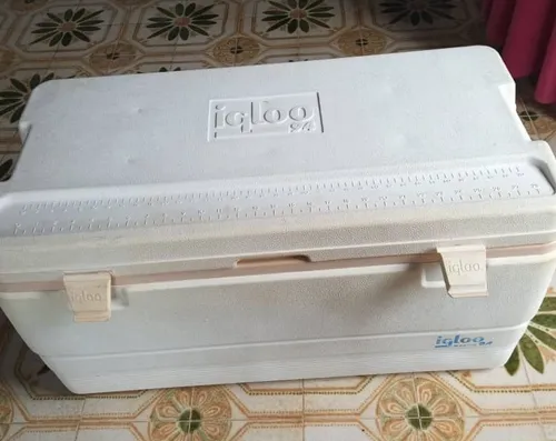 Cava Igloo Para Lanchas (Usado)