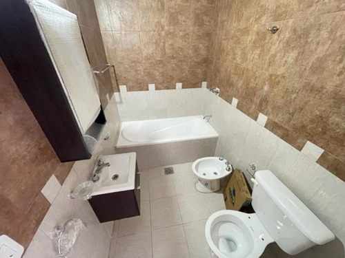 Venta Dpto 2 Amb Jose C Paz Pb Con Cochera Y Patio Apto Crédito