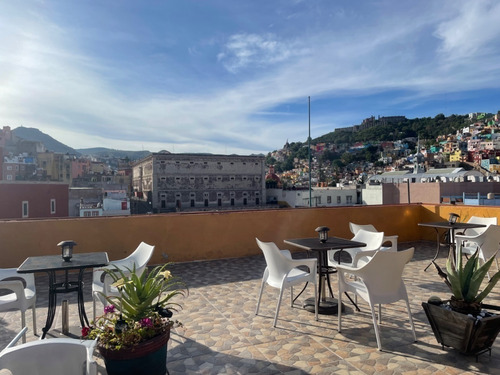 Terraza En Renta En El Centro Con Una Vista Panorámica De La