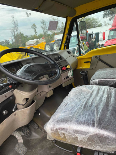 Imagen 9 de 12 de Camion De Volteo De 14 Mts Cabina Marca Sterling