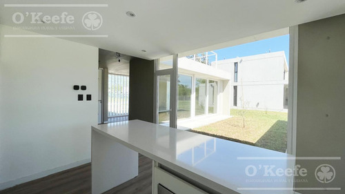 Casa En Venta 4 Ambientes Greenville Polo Hudson