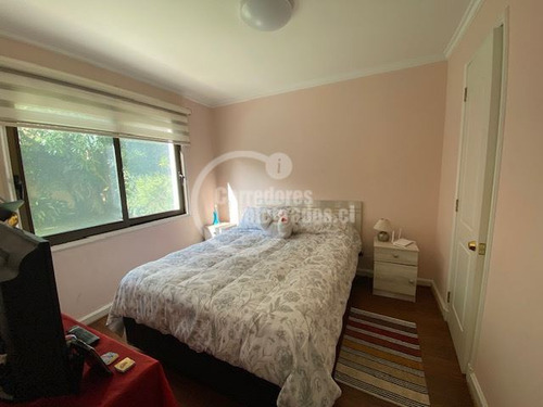 Casa En Arriendo De 7 Dorm. En Las Condes