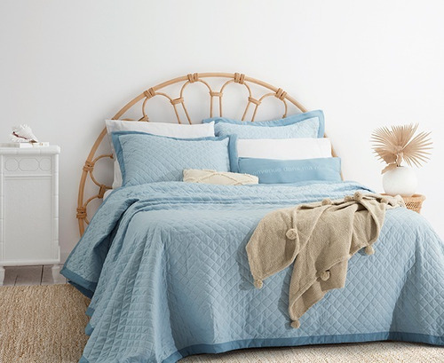 Imagen 2 de 8 de Kit Cover De 4 Piezas King Palette Cubrecama Matelaseado