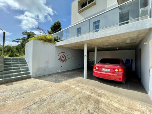 Imagen 2 de 26 de Excepcional Y Practica Casa De Dos Plantas En Residencia Privada! - Punta Del Este La Residence