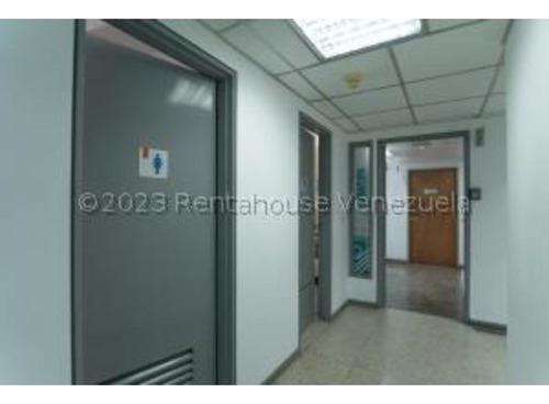 Imagen 12 de 30 de #23-28704 Hermoso Edificio Para Uso Comercial O De Empresa, En Los Ruices