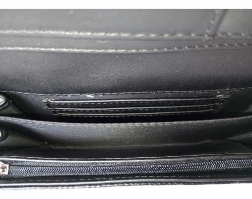 Set X 2 Guess: Cartera De Mano Wristlet Y Tarjetero