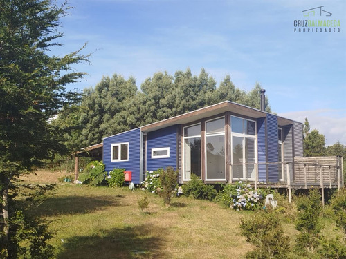 Casa Con Vista Al Mar, 2d Y 1b En Amplio Terreno De 2.500 M2