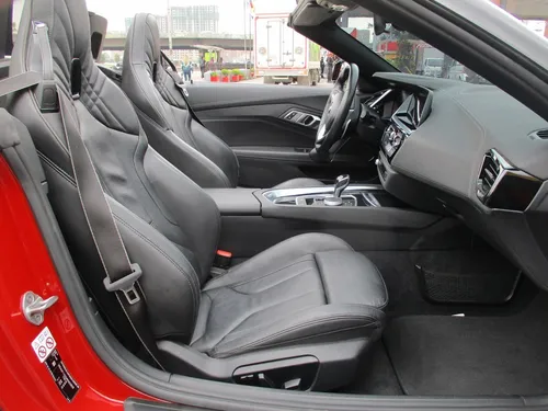 Bmw Z4 Sdrive 20i 2000cc At Aa