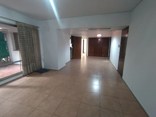 Departamento En Venta Sobre Cañada - Marcelo T De Alvear 300