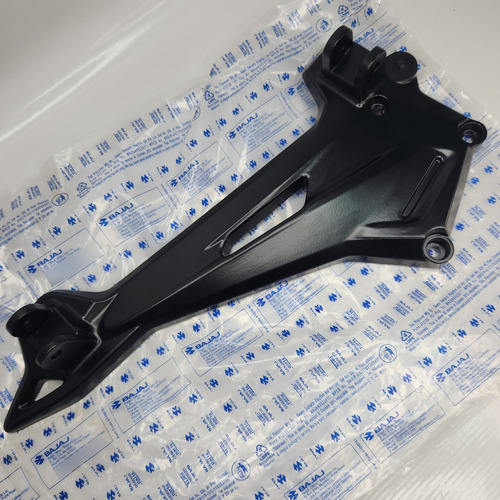 Soporte Reposapie Trasero Izquierdo Dominar 400 Ug Bajaj