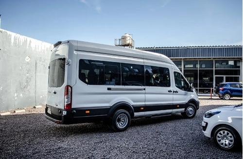 Imagen 4 de 13 de Ford Transit Minibus 17+1