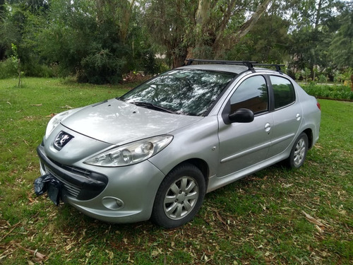 Peugeot 207 Sedán 1.4 Con Gnc