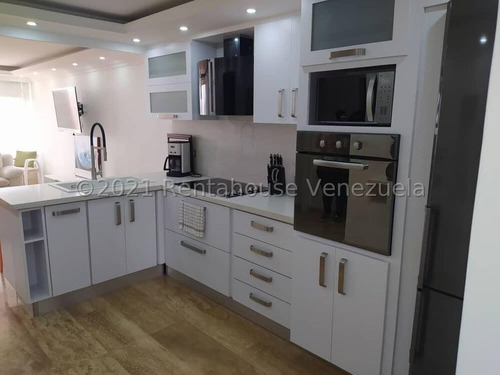 Imagen 3 de 7 de En Venta Apartamento En Clnas De La Tahona - Mls #22-10047 - Karina Sanchez 04143355086