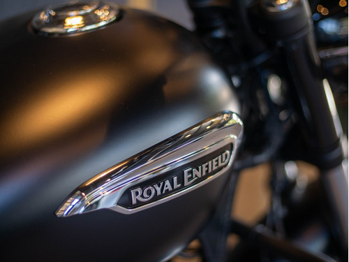 Imagen 12 de 25 de Royal Enfield Meteor 350 Stellar Black Reserva Hoy