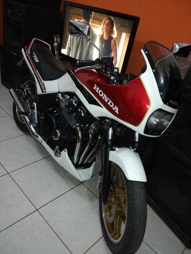 Imagem 2 de 7 de Honda 7 Galo Hollywood 750