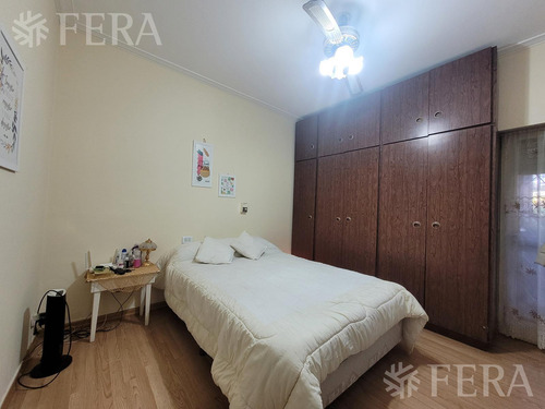 Venta De Casa De 3 Ambientes Con Patio En Wilde