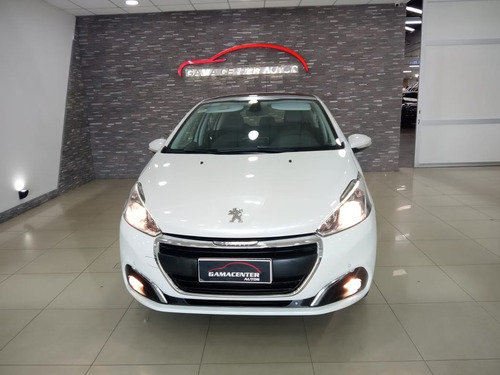 Imagen 5 de 25 de Peugeot 208 Feline Blanco