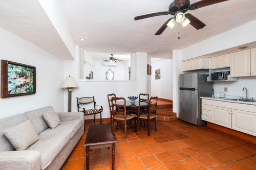Departamento En Venta En Colonia Amapas, Puerto Vallarta, Jalisco