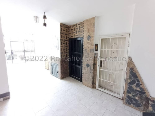 Imagen 3 de 12 de Apartamento En Venta Conjunto Res. Santa Barbara Suites - Maracay Mls 23-14400 Km.